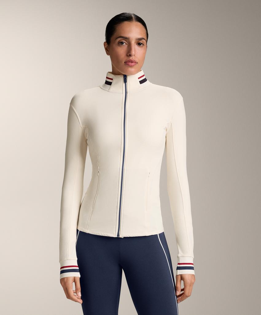 Легкая и теплая высокотехнологичная куртка с резиновыми элементами