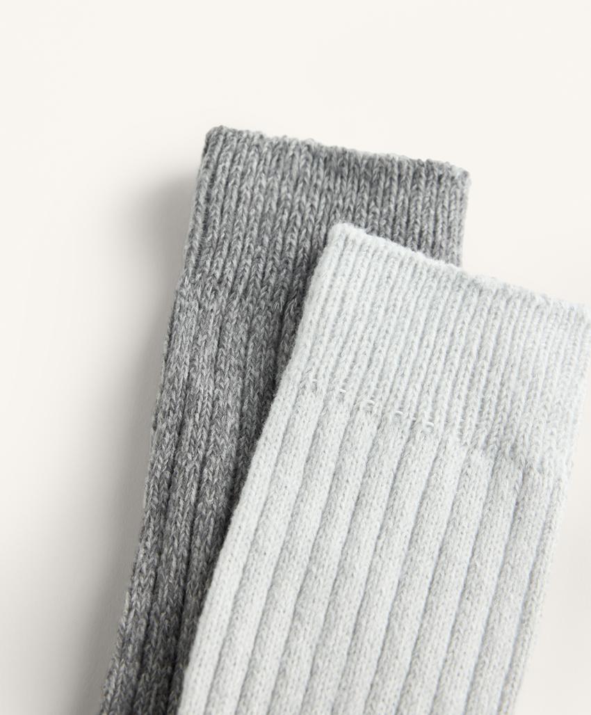 2 пары классических носков в рубчик