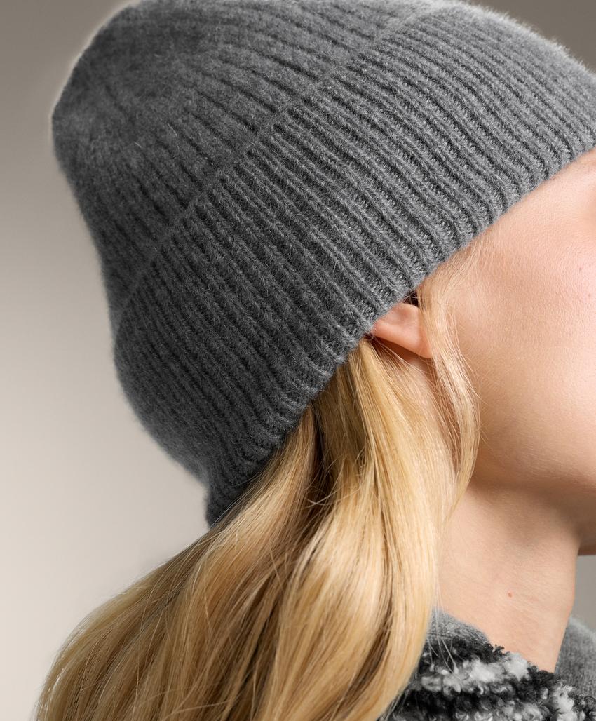 Вязаная шапка из 100% кашемира