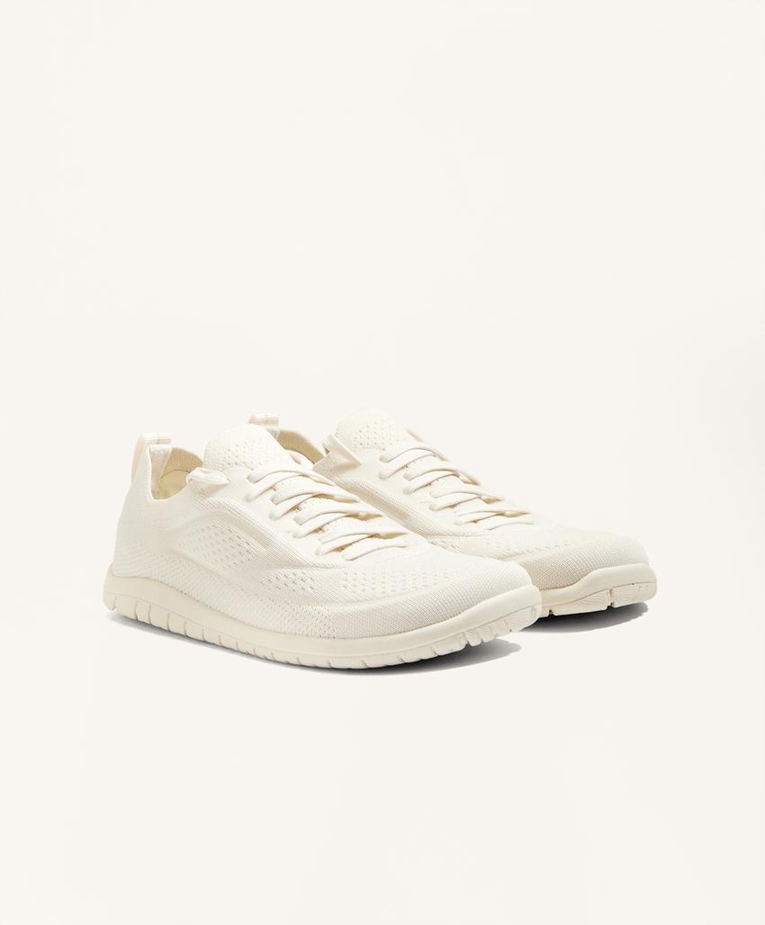 Универсальные кроссовки для спорта с эффектом босых ног