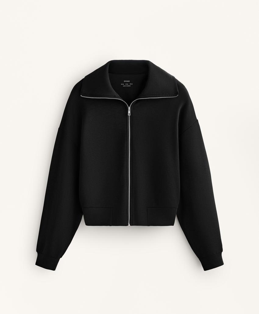 Куртка широкого прямого кроя со складкой из мягкой ткани с модалом