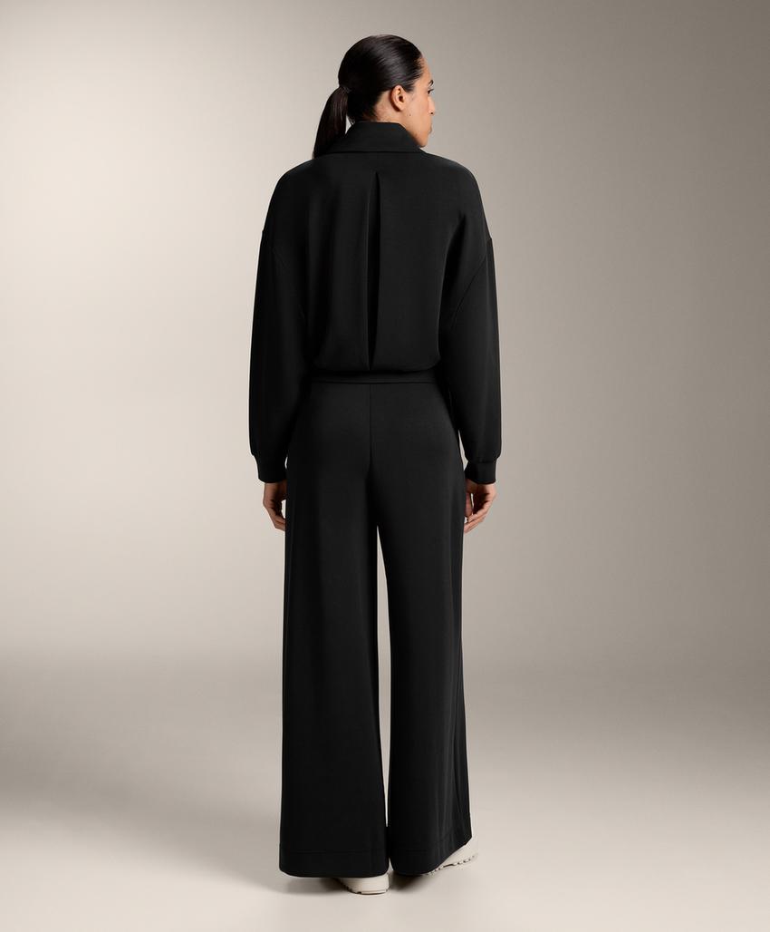 Куртка широкого прямого кроя со складкой из мягкой ткани с модалом