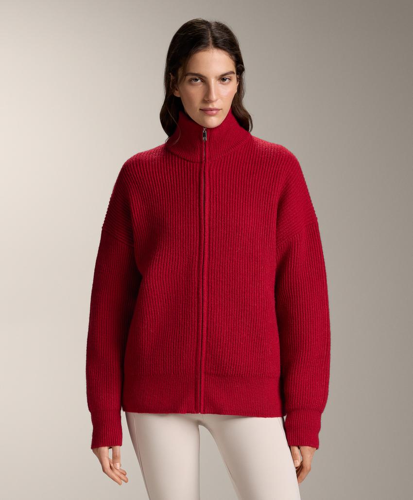 Длинный вязаный кардиган в рубчик