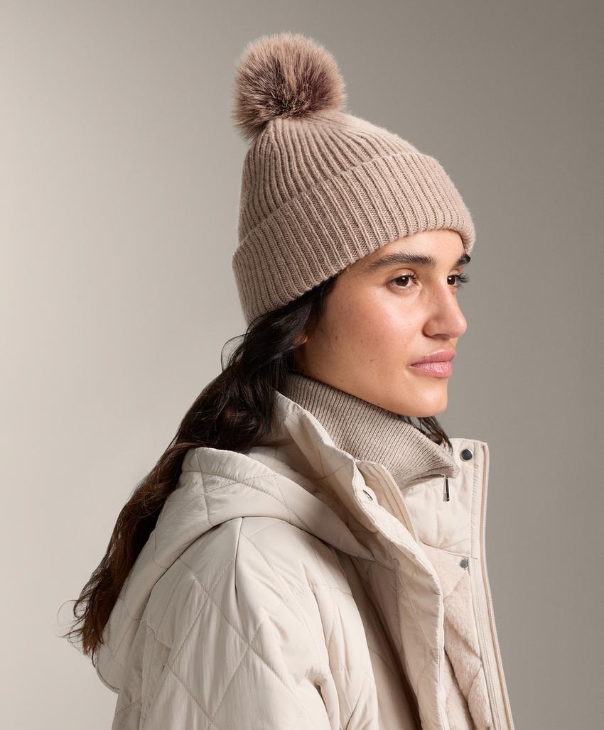 Вязаная шапка с помпоном из смесовой шерсти