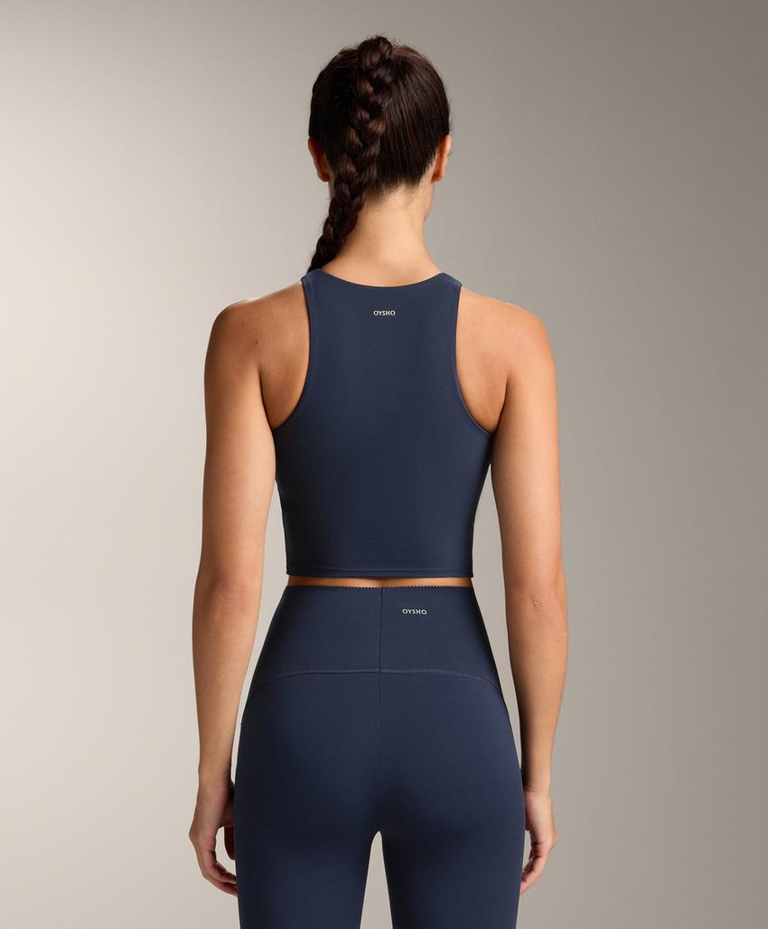 Компрессионный топ без рукавов