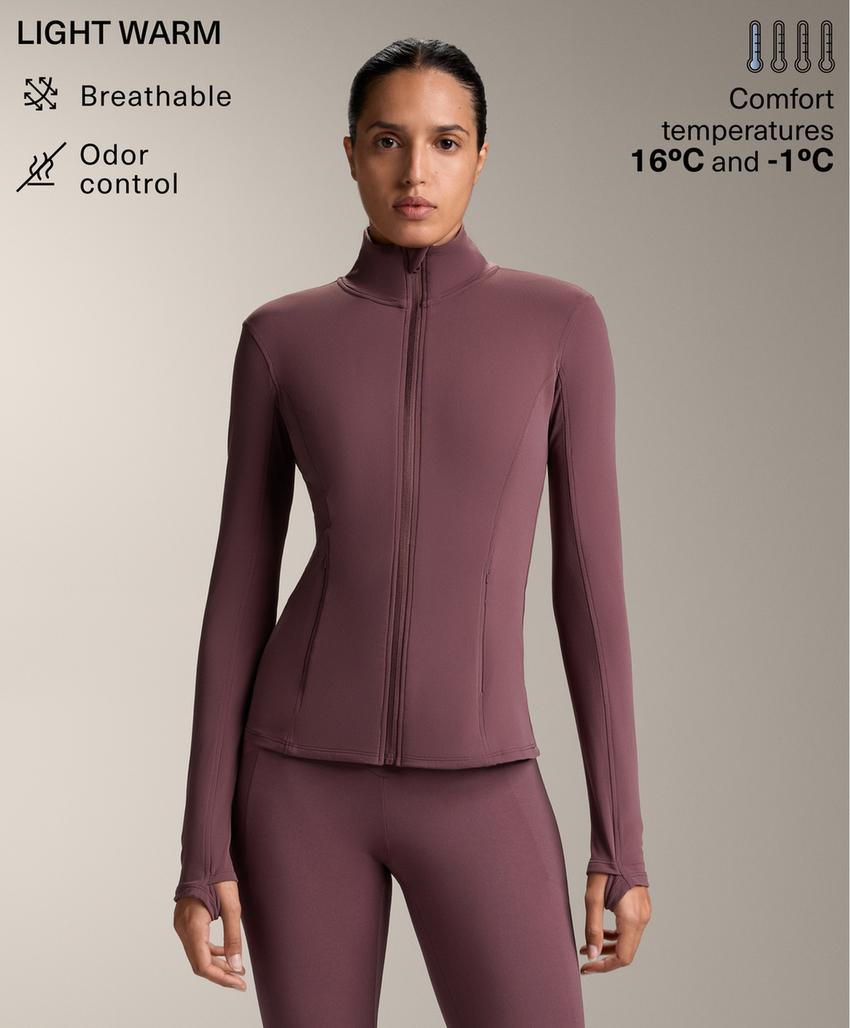 Легкая и теплая высокотехнологичная куртка