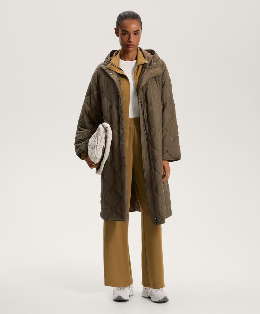 Куртка с карманами и регулируемым поясом из мягкой ткани с модалом