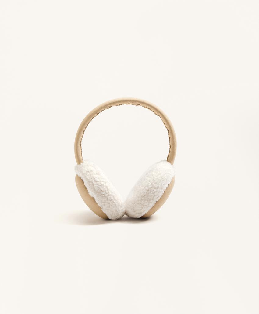 Наушники из искусственной овчины с контрастной отделкой