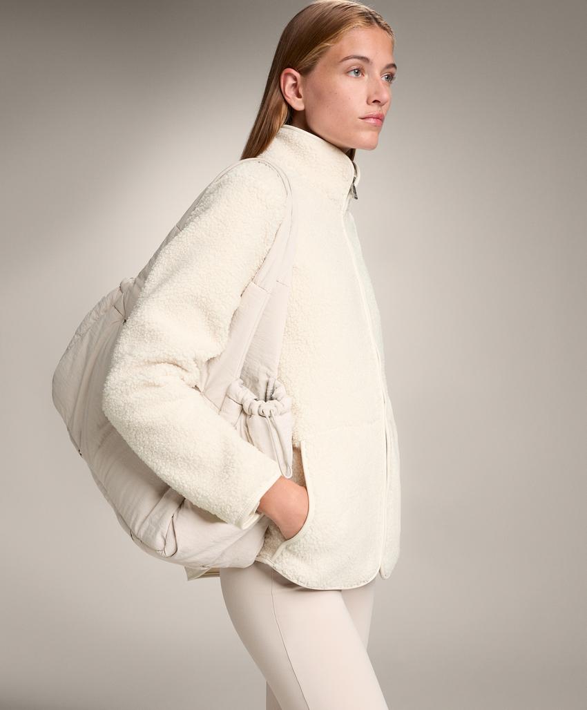 Куртка из искусственной овчины