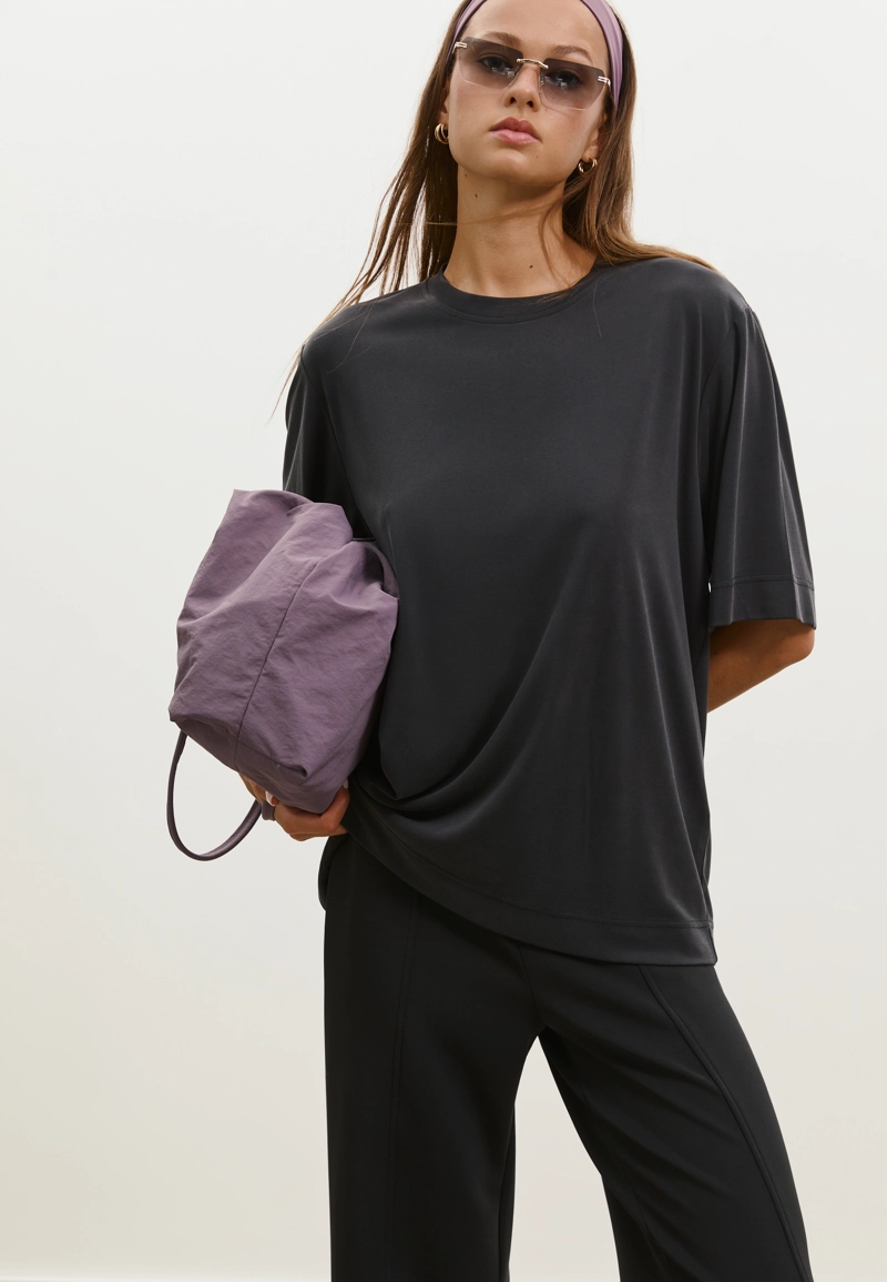 Топ оверсайз из мягкой ткани