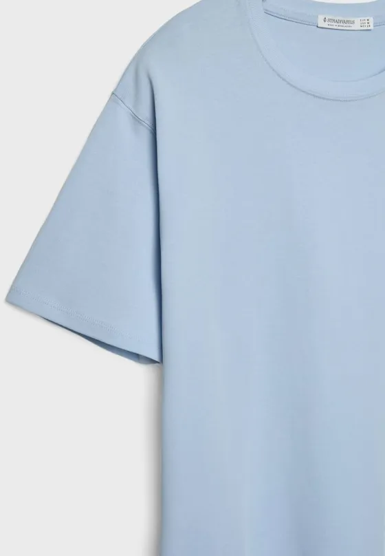 Базовая футболка геометрического кроя из плотной ткани