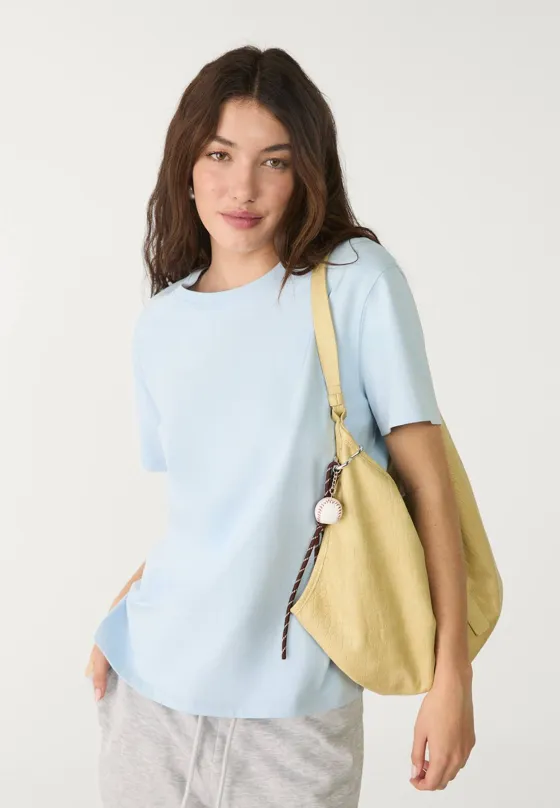 Базовая футболка геометрического кроя из плотной ткани