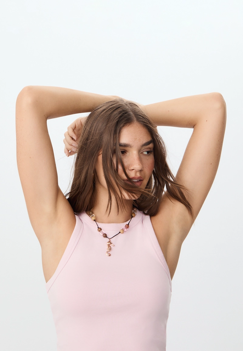 Базовый топ со спинкой-борцовкой