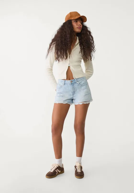 Джинсовые шорты с разрезами D75