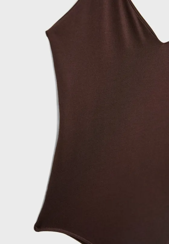 Базовое боди на бретелях