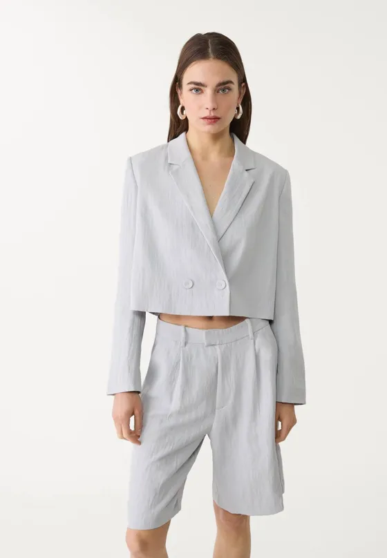 Укороченный блейзер с завязками сзади