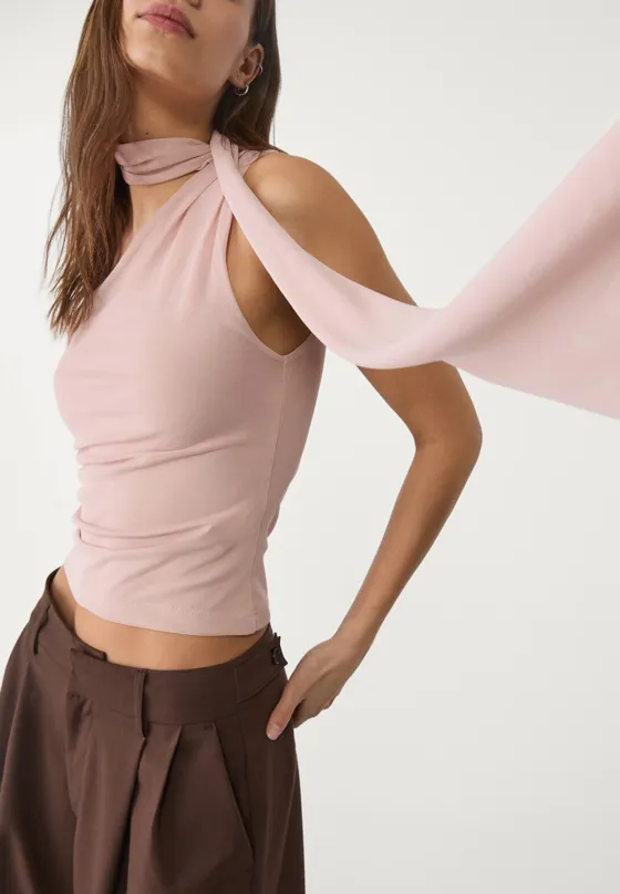 Топ из полупрозрачной ткани асимметричного кроя с шарфом