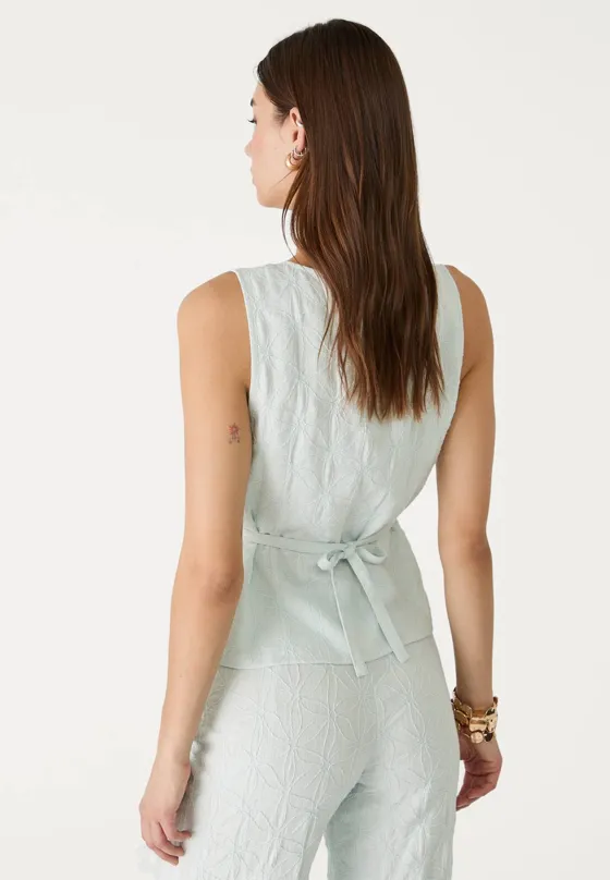 Топ из смесового льна с вышивкой