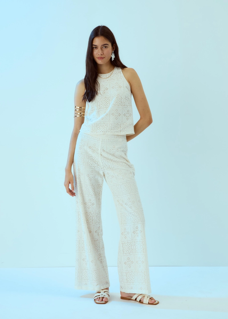 Сандалии на плоской подошве с ремешками