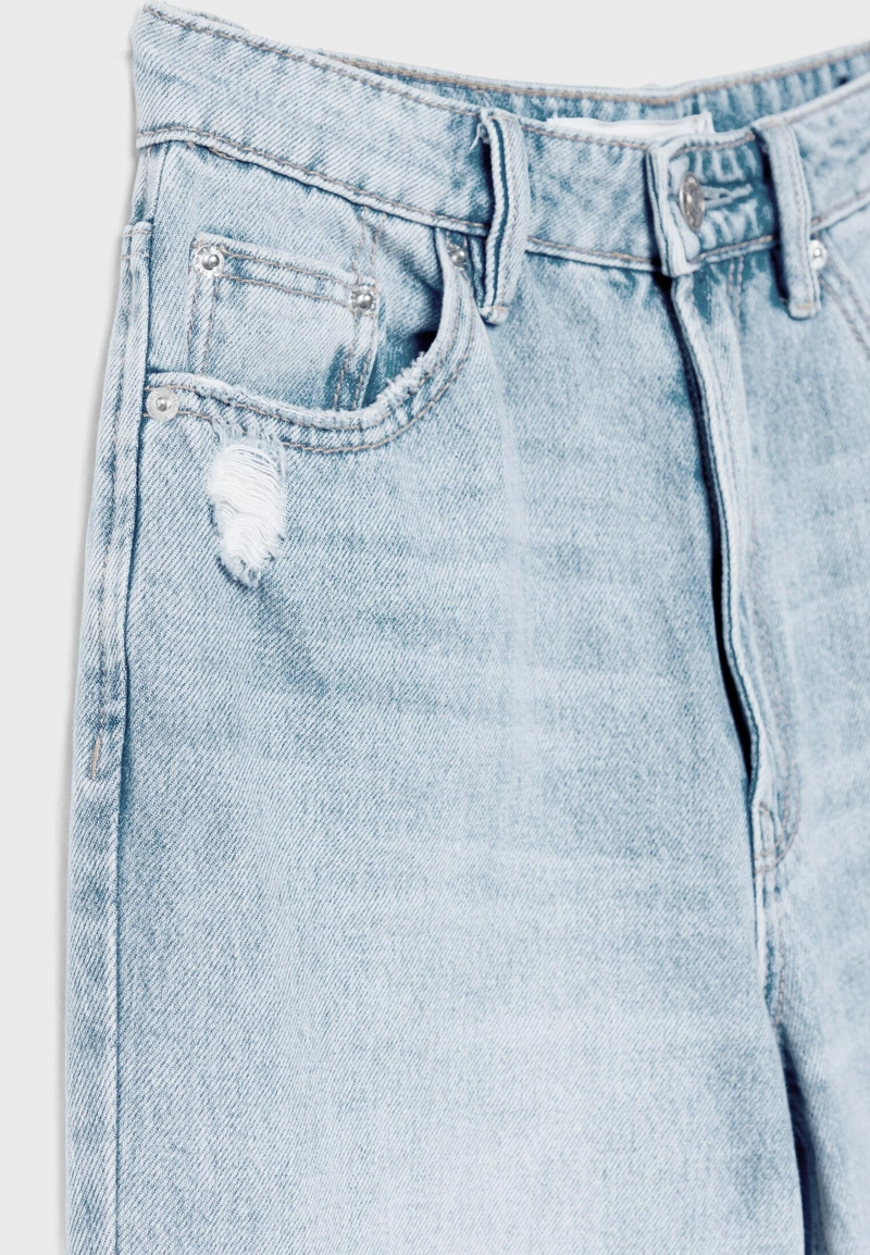 Джинсы прямого кроя