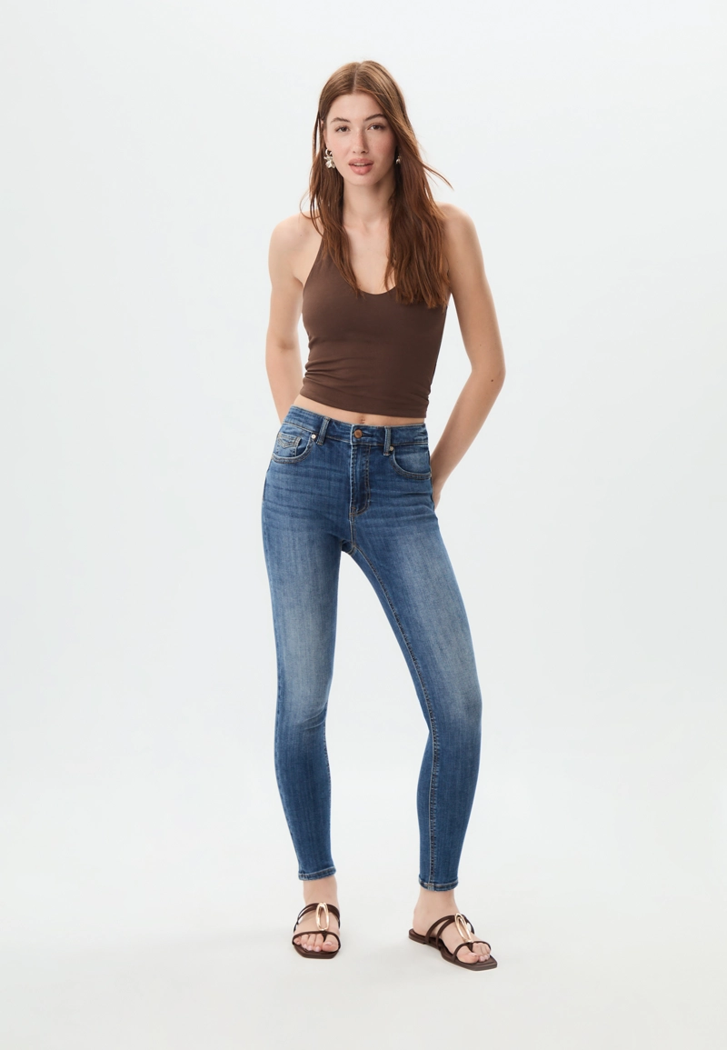 Джинсы скинни D07 с классической посадкой