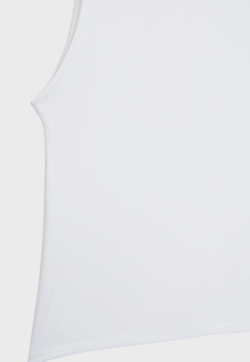 Футболка с вырезом “лодочка” без рукавов