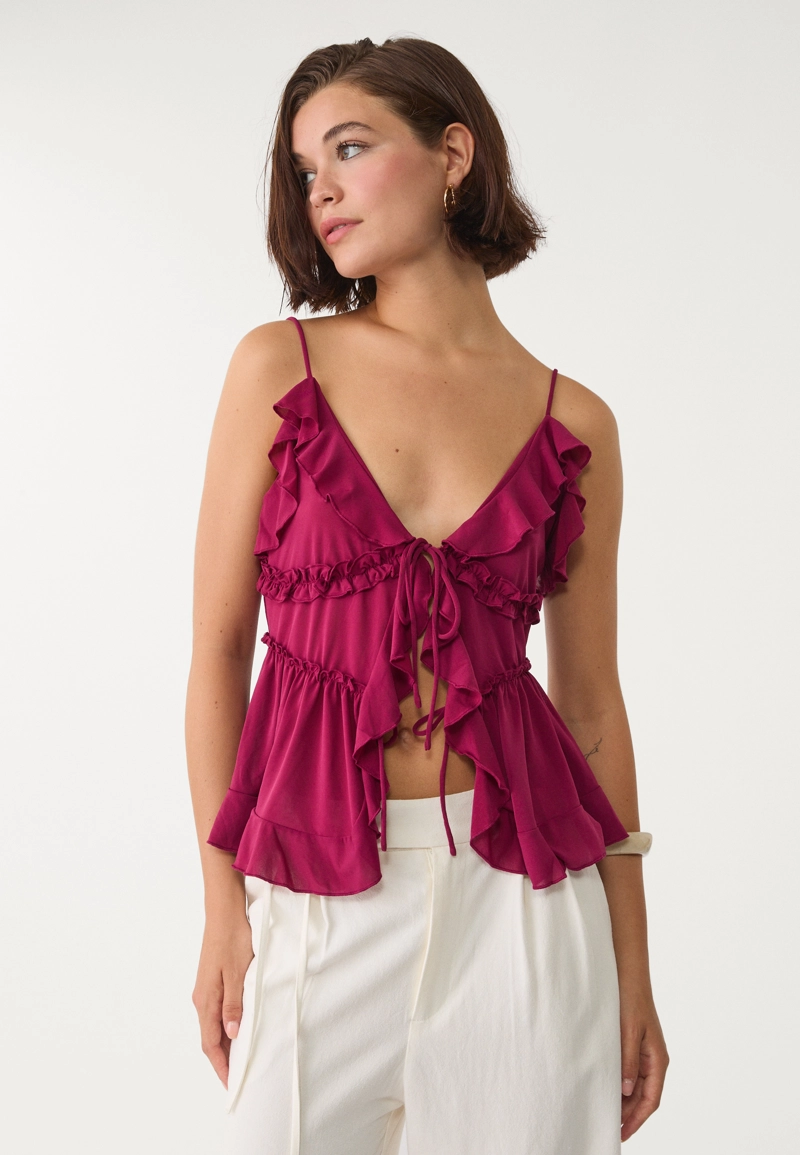 Топ на бретелях с воланами