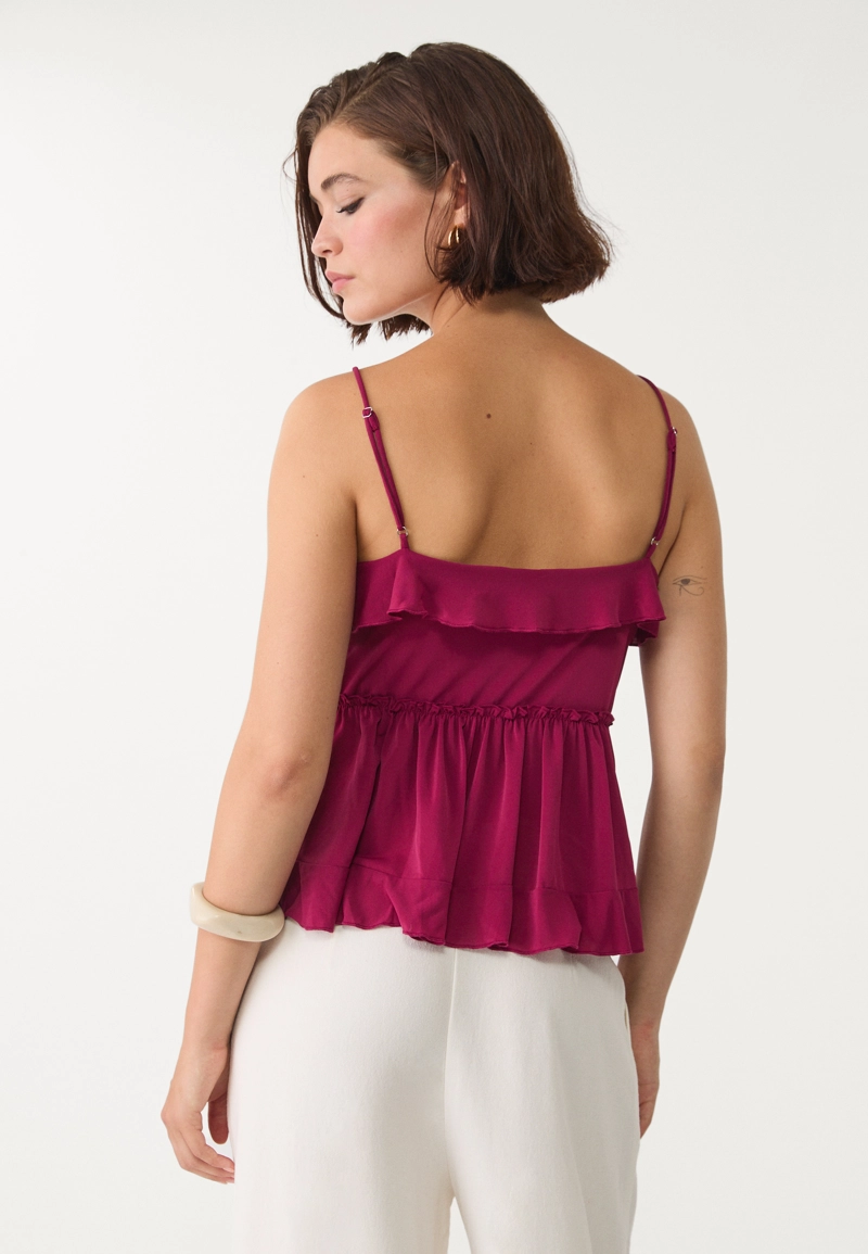 Топ на бретелях с воланами