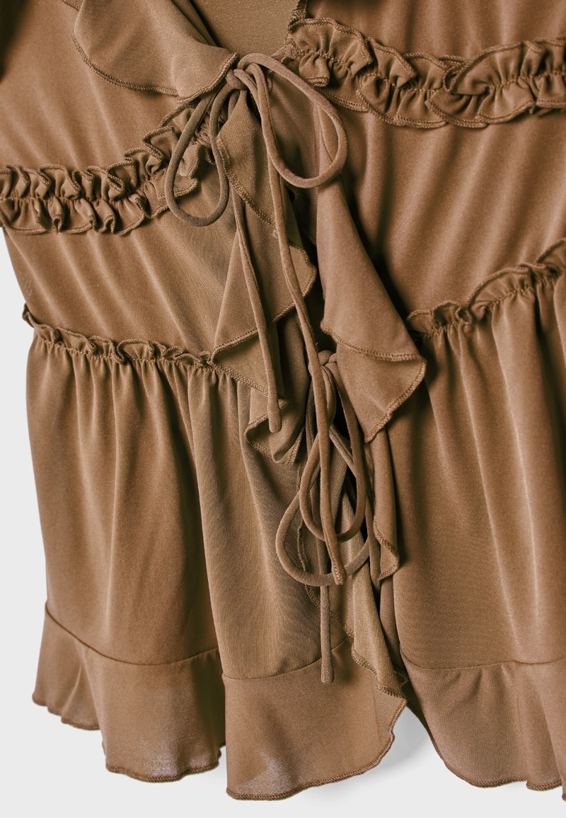 Топ на бретелях с воланами