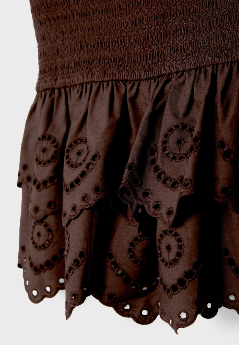 Топ с воланами и вышивкой