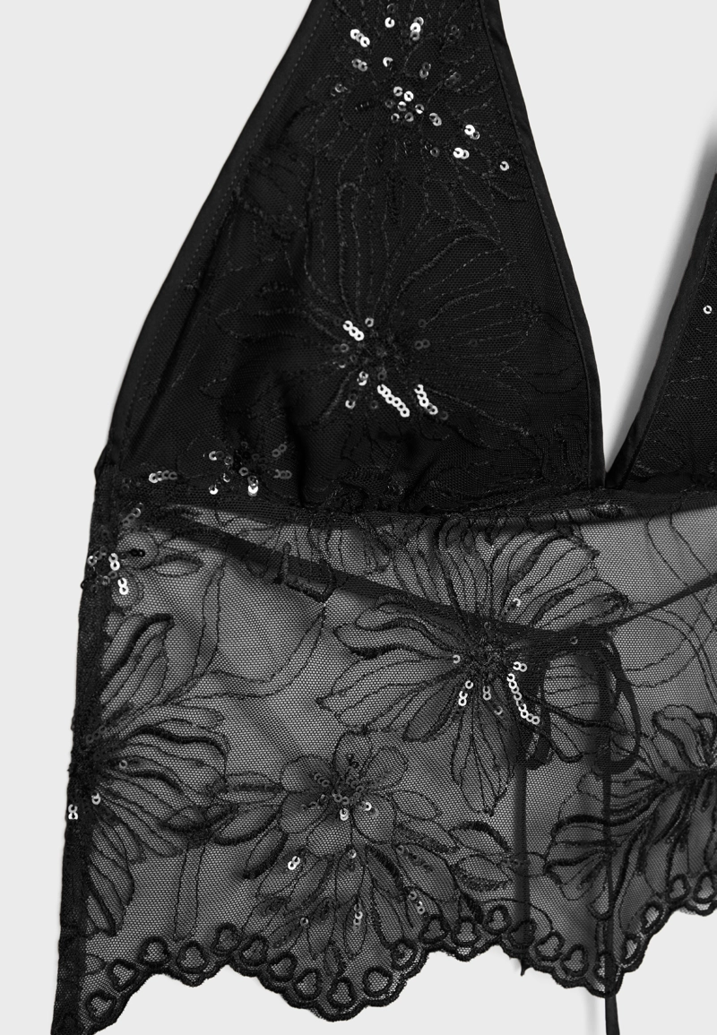 Топ с горловиной халтер и вышивкой со стразами