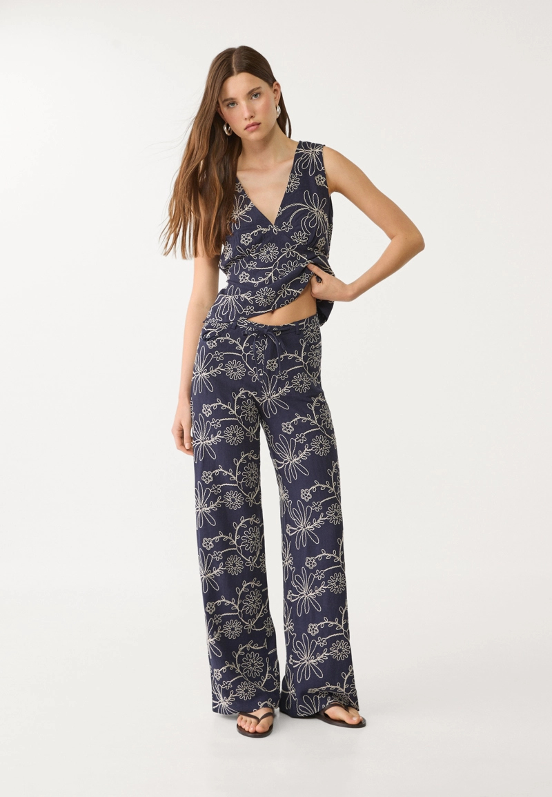 Брюки прямого кроя из смесового льна с вышивкой