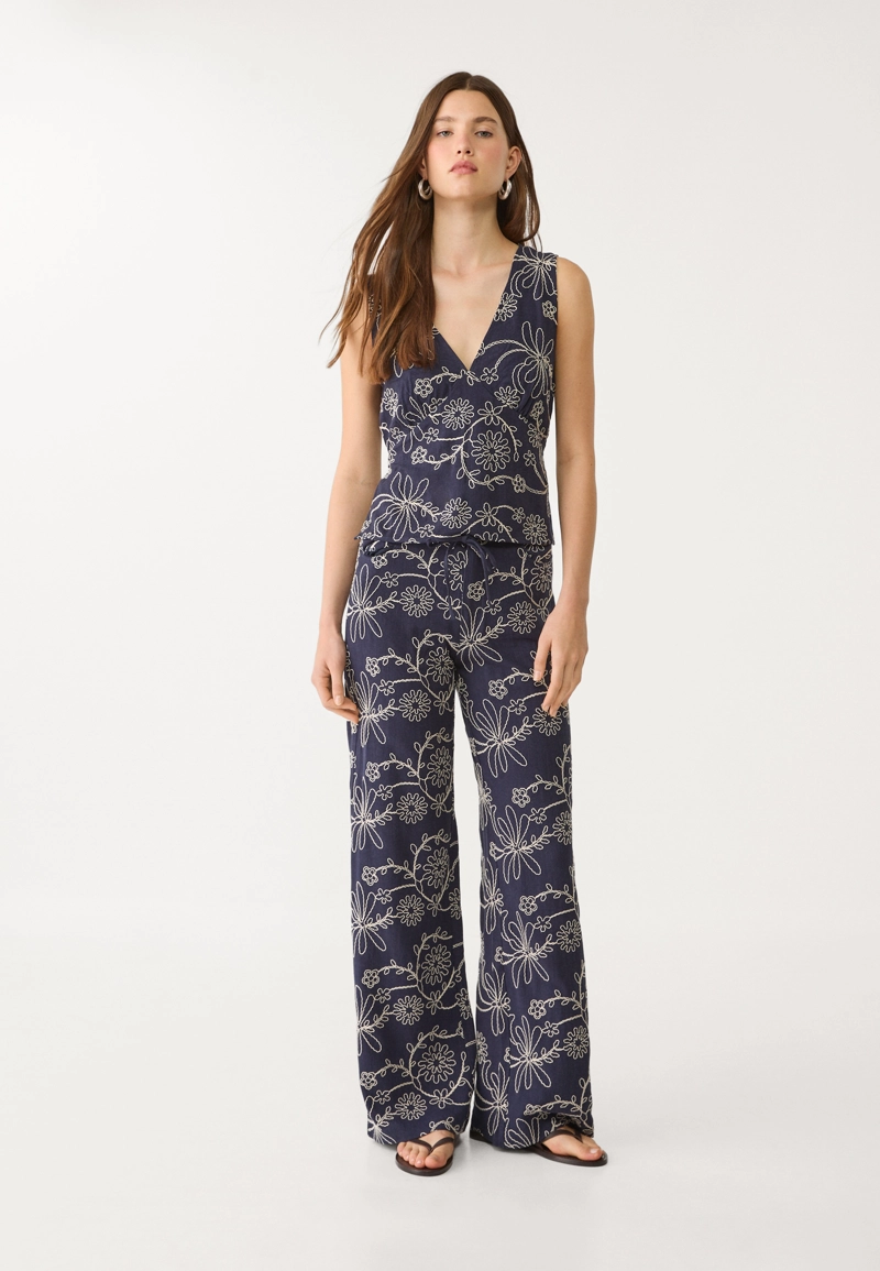 Топ из смесового льна с вышивкой