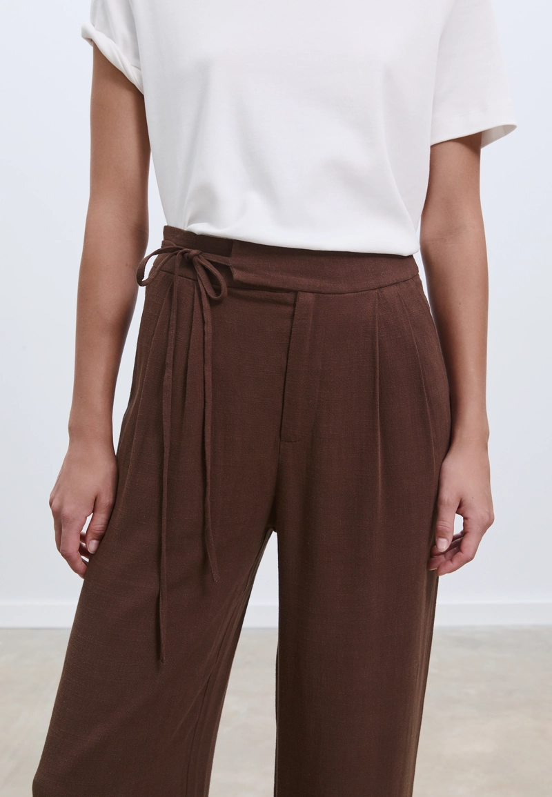 Струящиеся брюки из смесового льна с завязками
