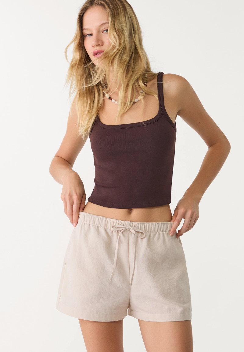 Шорты свободного кроя с эластичным поясом