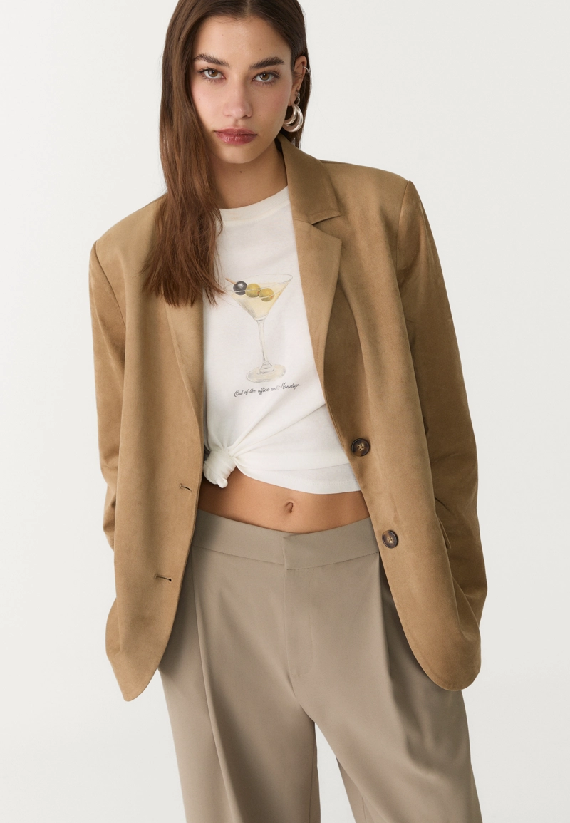 Брюки-кюлоты в строгом стиле с защипами