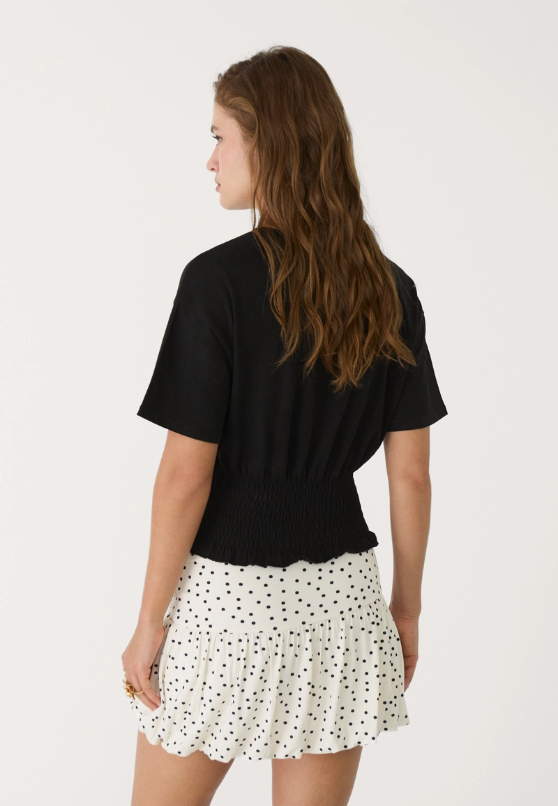 Футболка со сборкой