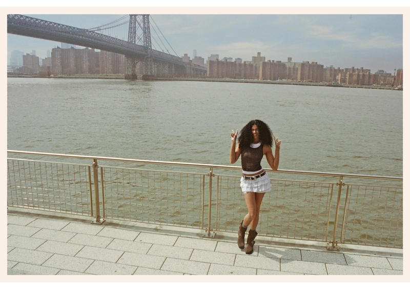 Шорты с воланами и вышивкой