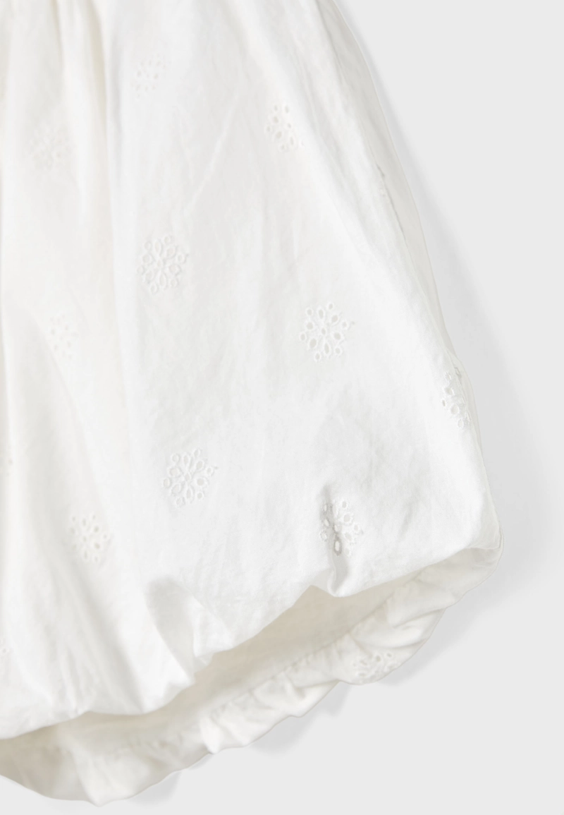 Шорты-бананы с вышивкой