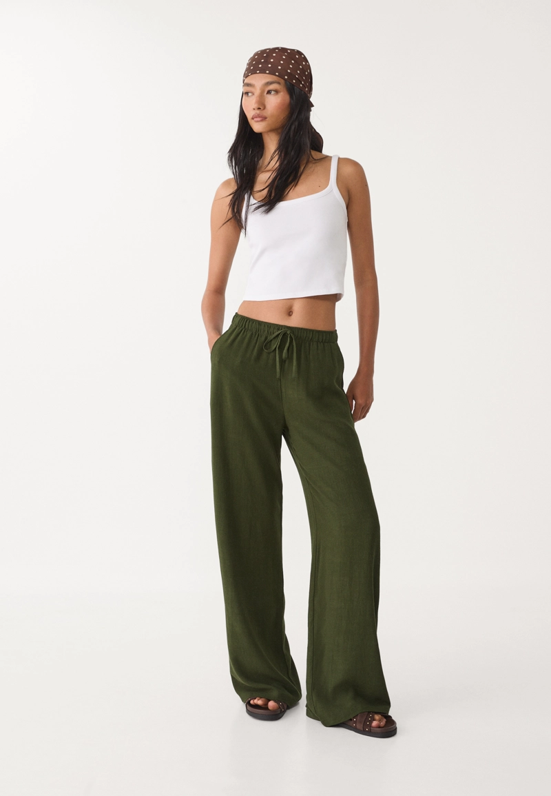 Брюки свободного кроя из смесового льна