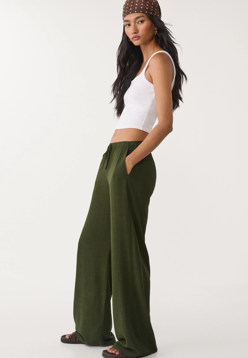 Брюки свободного кроя из смесового льна