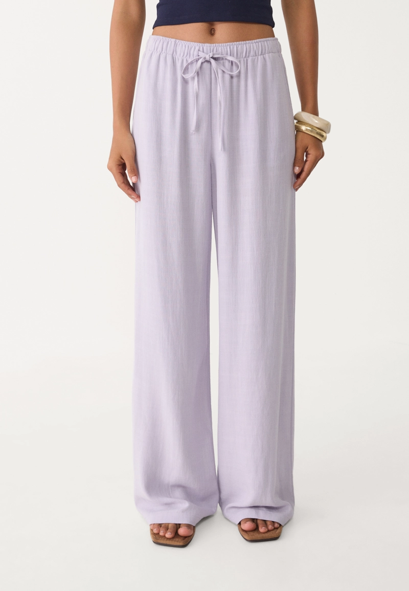 Брюки свободного кроя из смесового льна