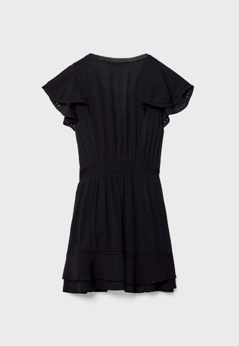 Короткое платье из струящейся ткани с воланами