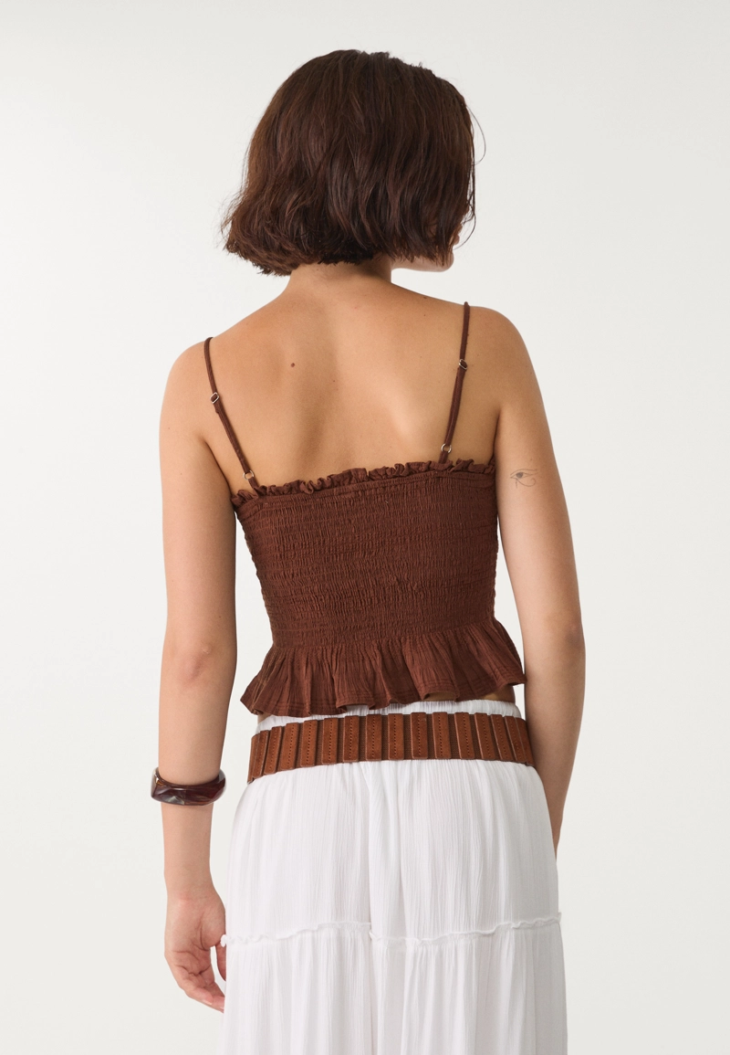 Топ облегающего кроя с воланами