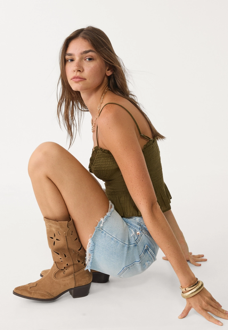 Топ облегающего кроя с воланами