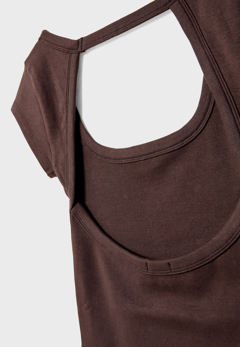 Базовое боди в рубчик с открытой спиной