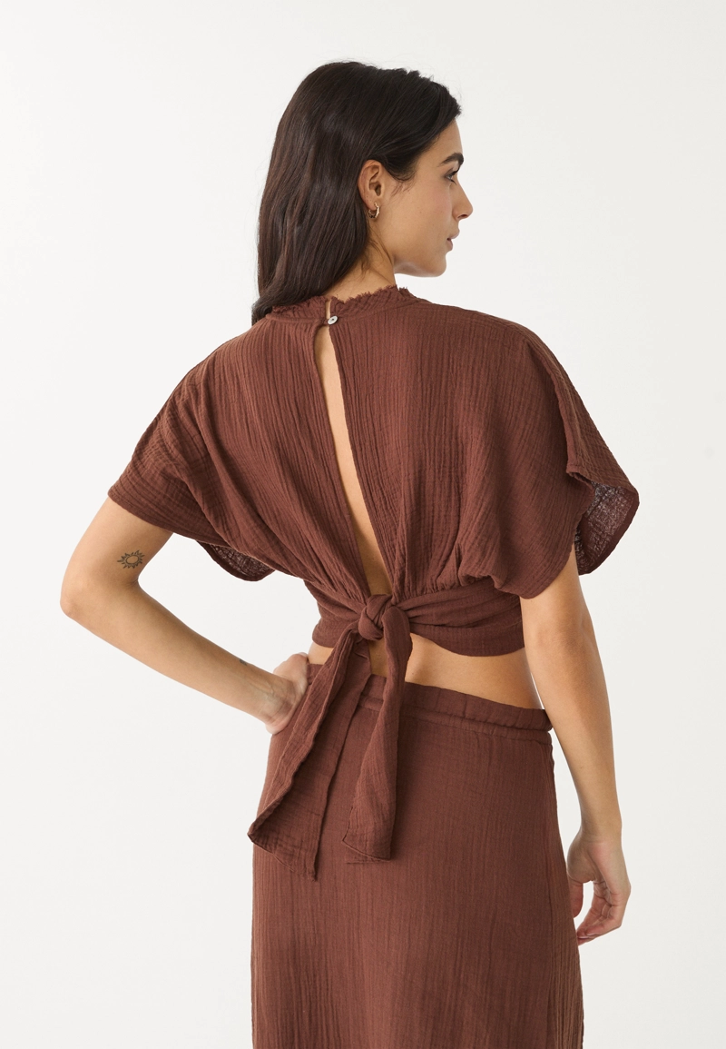 Укороченная блуза из хлопка с рукавами кимоно