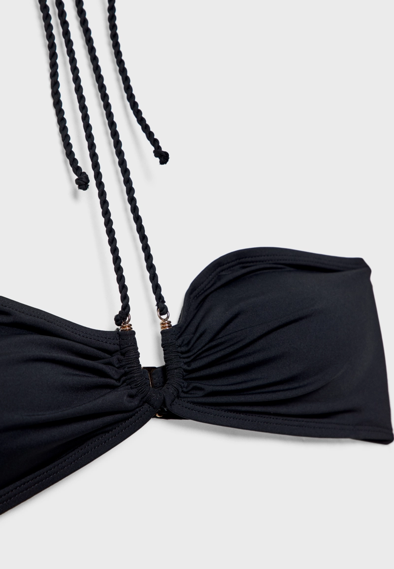 Топ бикини с V-образным вырезом