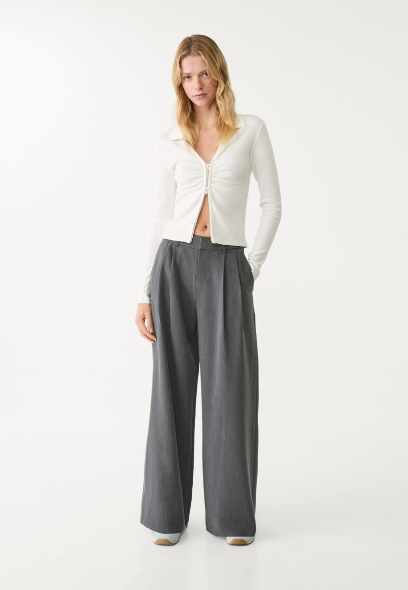 Регулируемые брюки с очень широкими штанинами