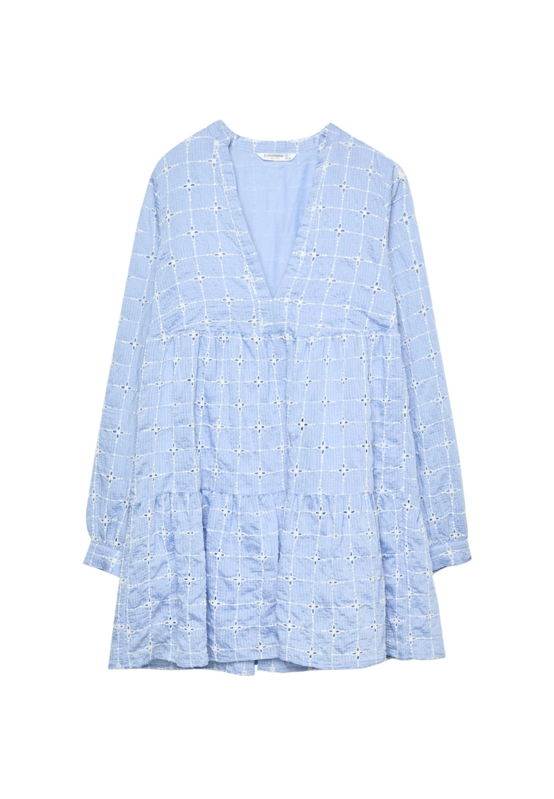 Короткое струящееся платье с вышивкой